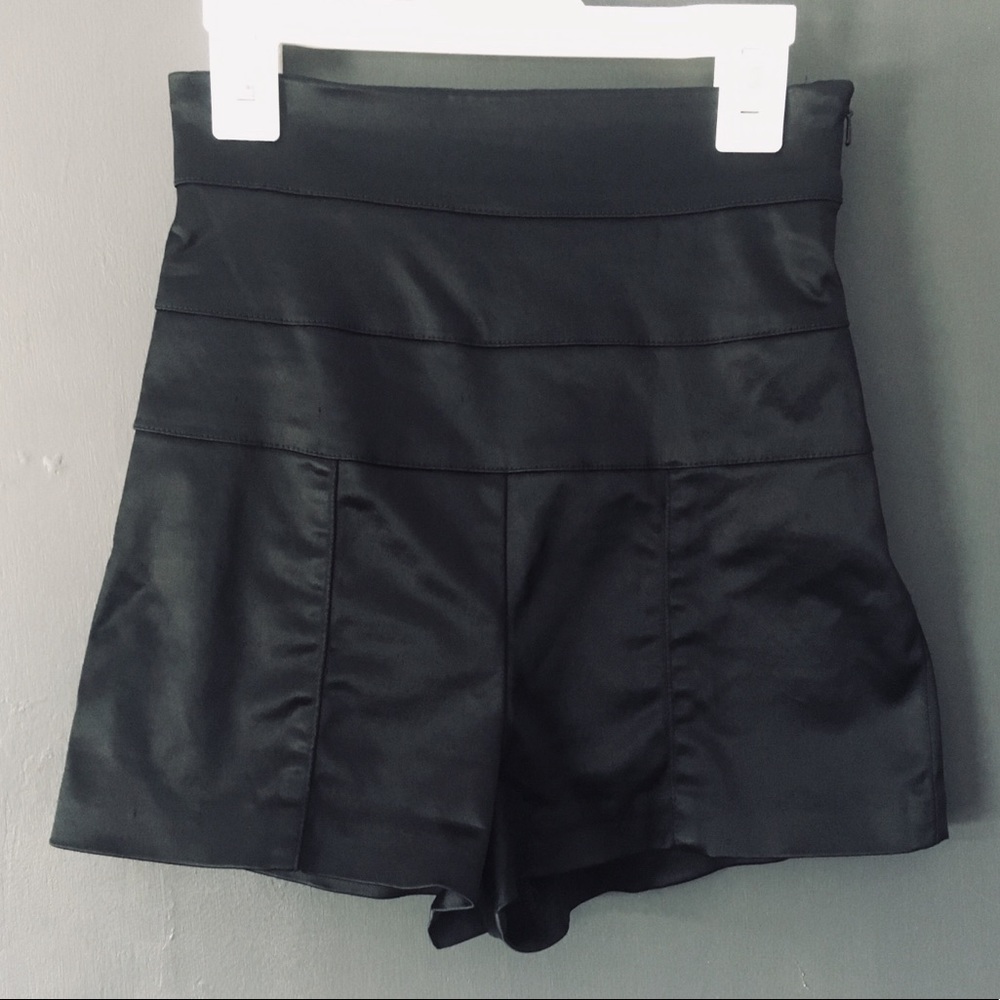 Vintage 90’s Bandage Hot Pants Made in USA - XS 🖤